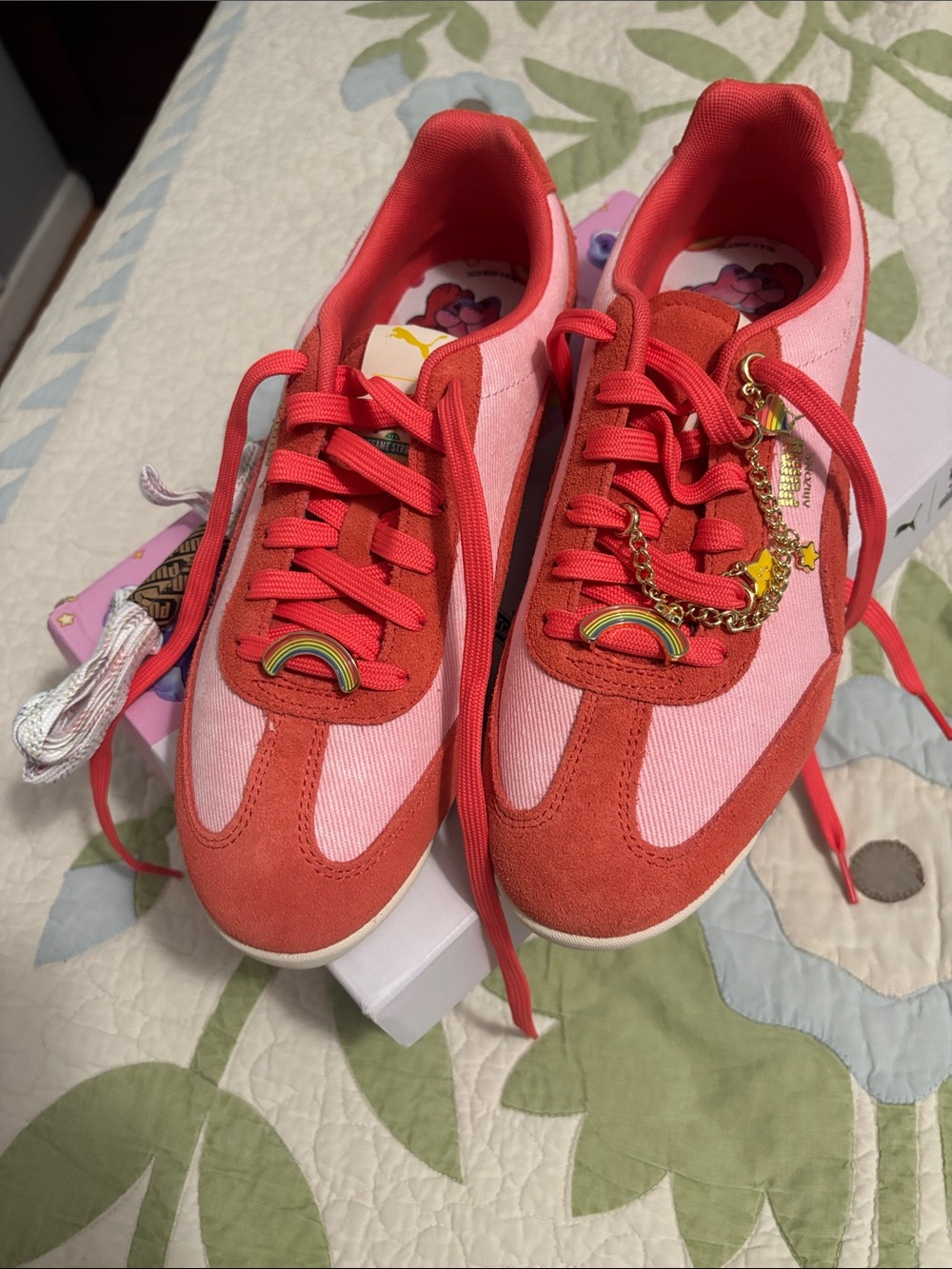 Puma x Care Bears x Sesame Street Arizona Sneakers Size 10 NWT